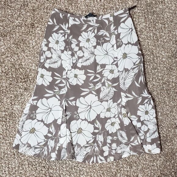 Floral BOHO skirt  - Picture 3 of 5